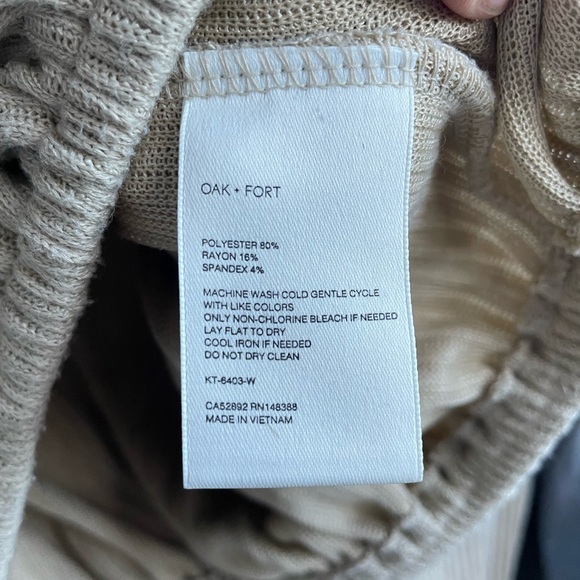 Cropped Ribbed Beige Sweater - Picture 5 of 5